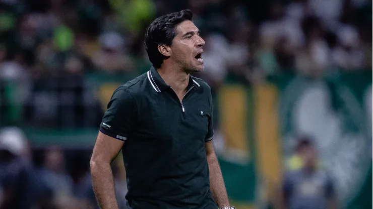 Abel Ferreira em jogo do Palmeiras