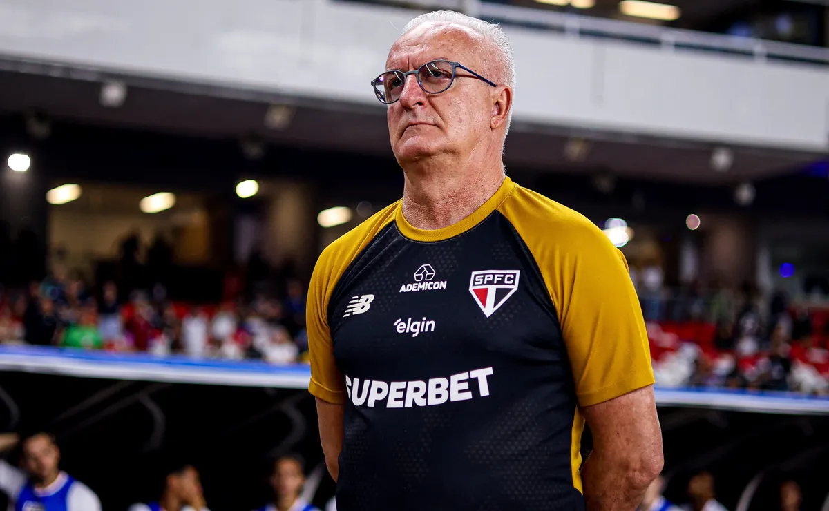 Estratégia ofensiva de Dorival Júnior não funciona, São Paulo joga mal e perde para o Remo