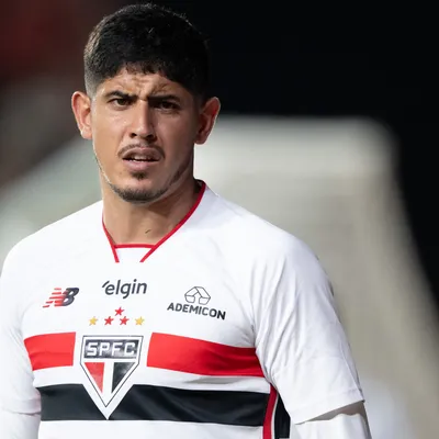 Alan Franco dá bronca em Osório durante jogo do São Paulo