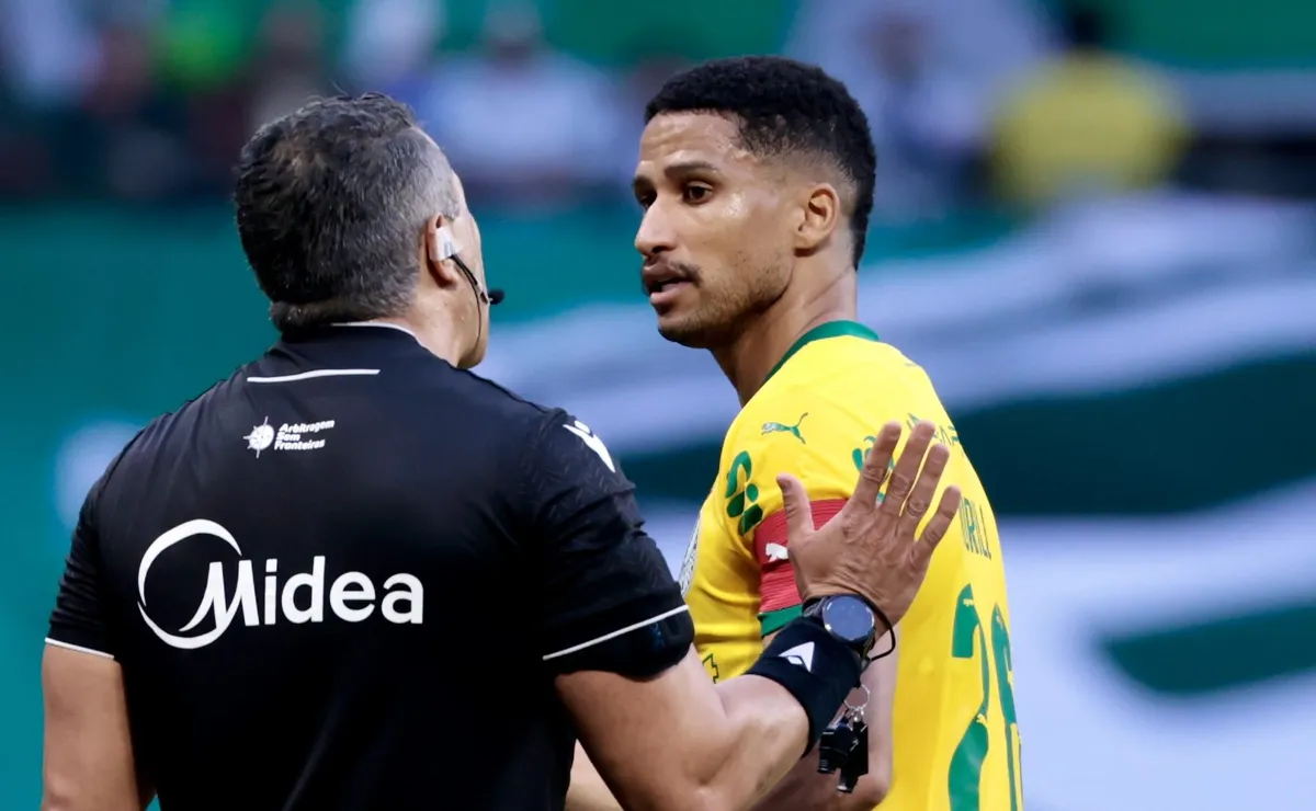 Áudio VAR de Palmeiras x Chapecoense explica gol anulado