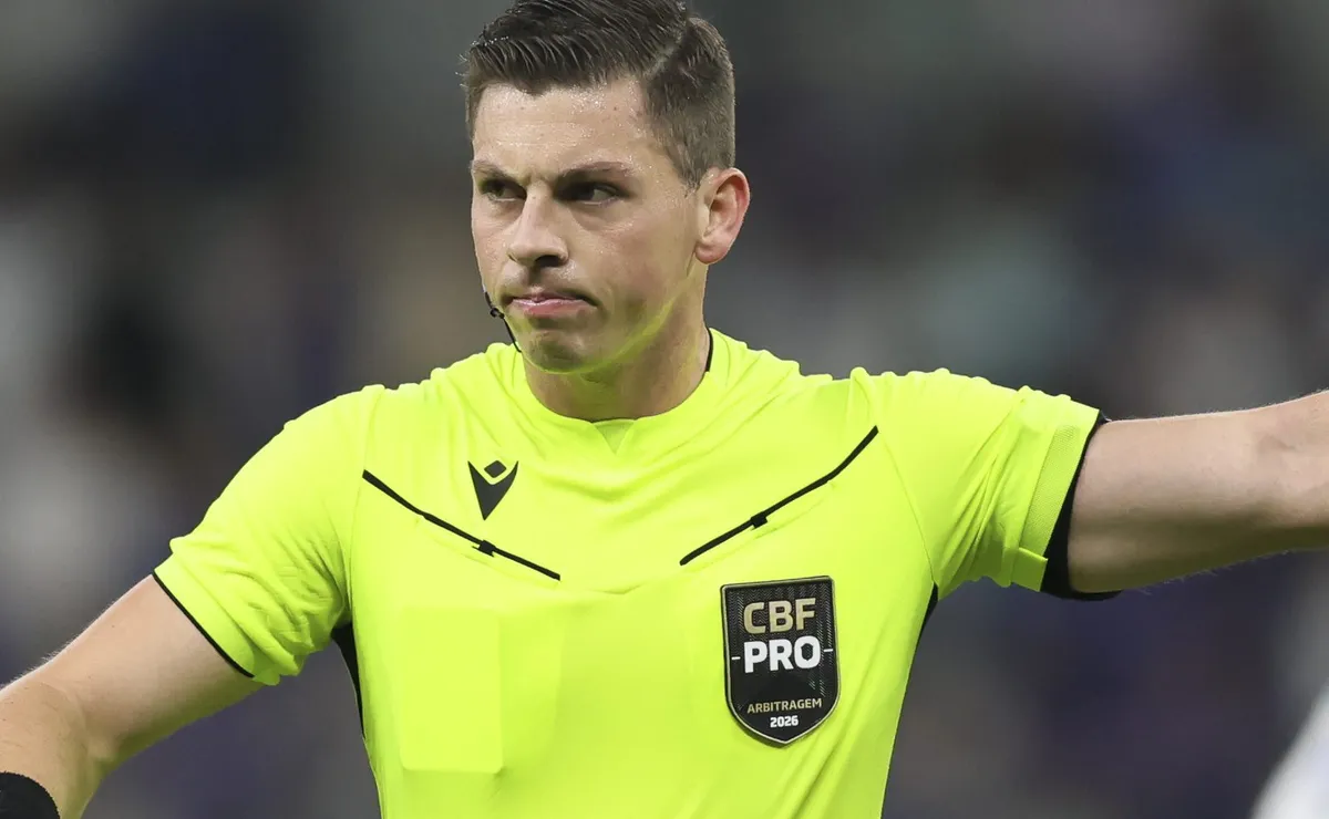 Árbitro Lucas Casagrande relata grosseria de Bruno Spindel após empate do Cruzeiro