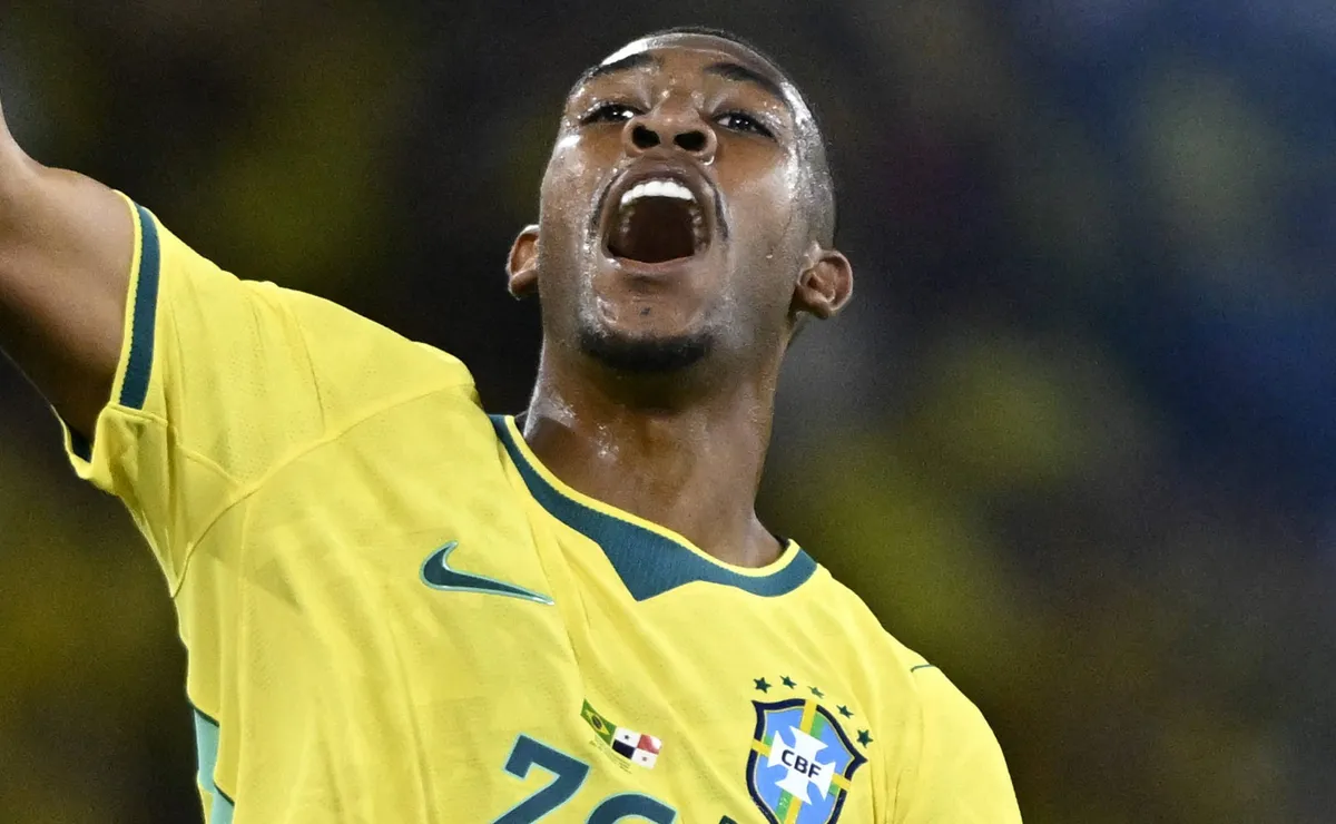 Perfil oficial da Copa destaca Rayan após primeiro gol pela Seleção