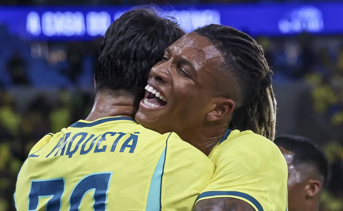 Ancelotti repensa formação na Seleção Brasileira para colocar Paquetá ou Danilo no time titular