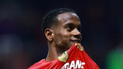 Helinho em jogo pelo Toluca.
