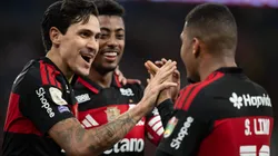 Pedro e Samuel Lino comemorando pelo Flamengo - Foto: Jorge Rodrigues/AGIF