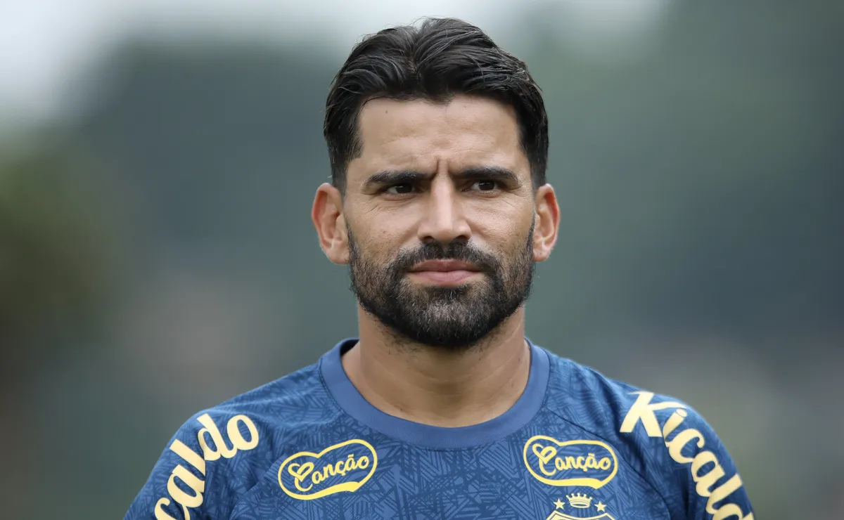 Santos acelera rescisões de Rincón e Zé Rafael para reforçar elenco