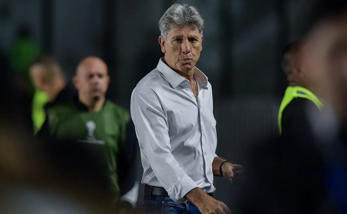 Renato Gaúcho faz dura cobrança ao elenco do Vasco e cobra mais entrega após nova derrota no Brasileirão