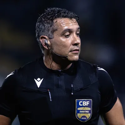 Arbitragem de Palmeiras x Chapecoense tem erro exposto