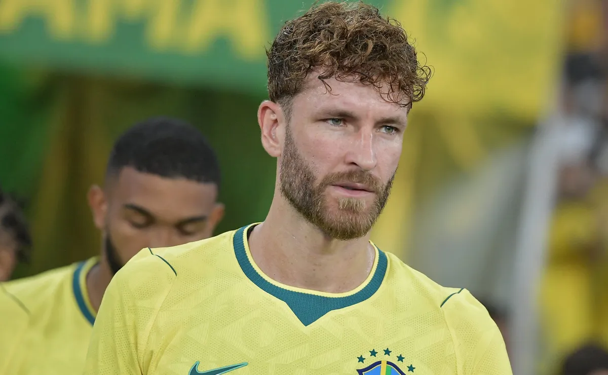 FIFA define uniformes do Brasil na Copa: Seleção estreia de amarelo e vestirá azul contra o Haiti