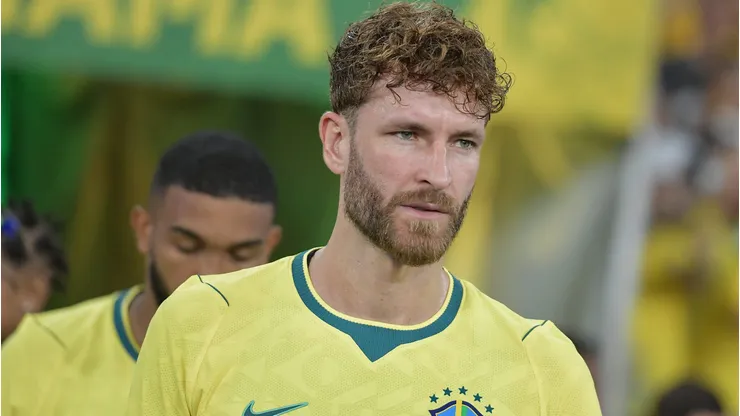 Seleção Brasileira estreia contra Marrocos na Copa de camisa amarela, calção azul e meião branco
