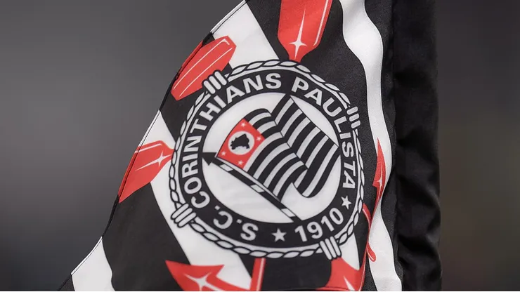 Bandeira Corinthians. Foto: Anderson Romão/AGIF