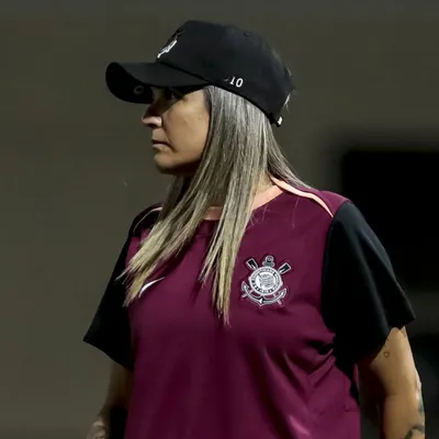 Emily comenta abraço em Vic após vitória do Corinthians
