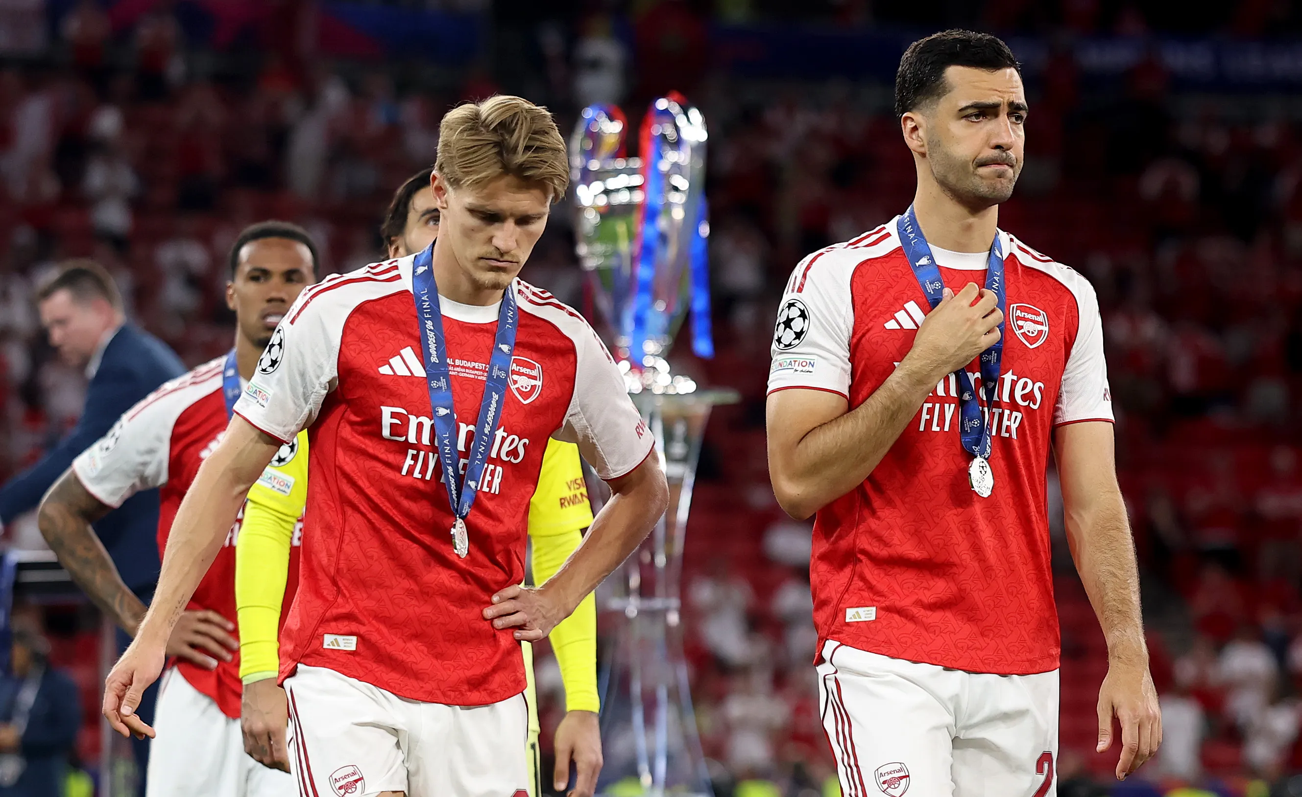 Arsenal foi menos ofensivo que o Flamengo contra o PSG. Foto: Lars Baron/Getty Images.