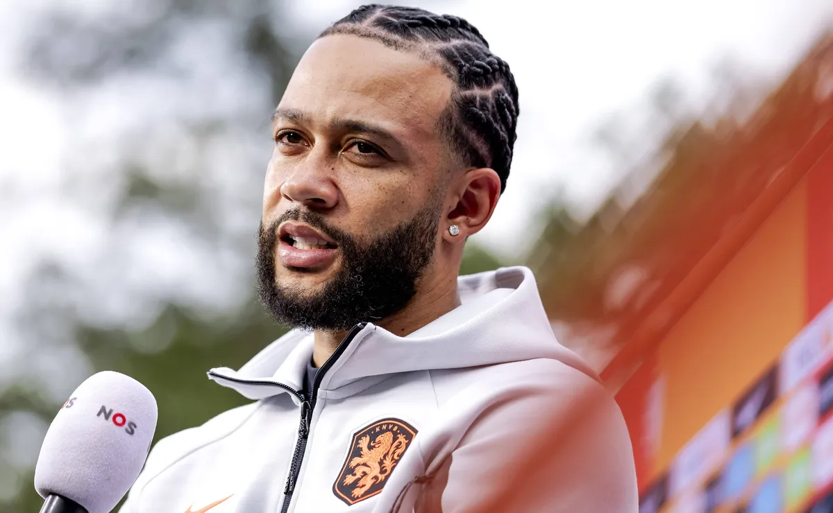 Memphis Depay critica decisões no Corinthians em recuperação de lesão e projeta Copa do Mundo
