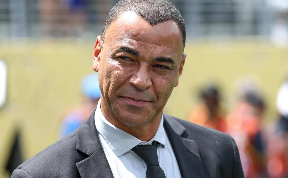 Cafu destaca o que a Seleção Brasileira precisa melhorar: “Falta entrosamento”