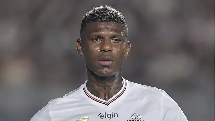 - Arboleda jogador do Sao Paulo durante partida contra o Vasco