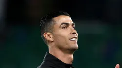 Cristiano Ronaldo em campo por Portugal.