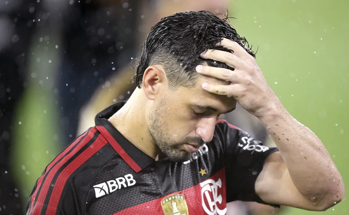 Flamengo foi pego de surpresa com lesão de Arrascaeta na Seleção Uruguaia