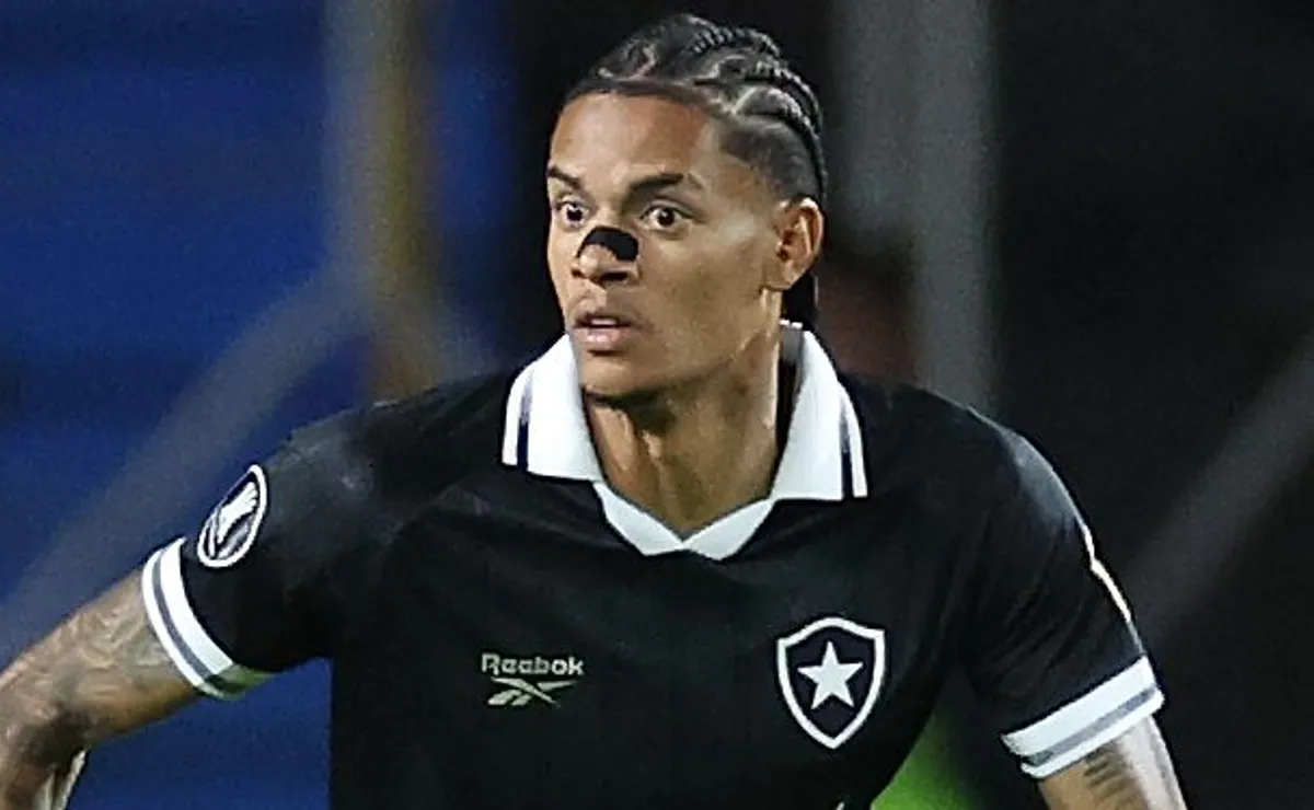 Botafogo avança para liberar Newton ao São Paulo, revela André Hernan