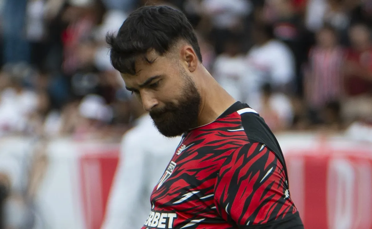 Goleiro Coronel, do São Paulo, sonhava com vaga na Copa do Mundo pelo Paraguai