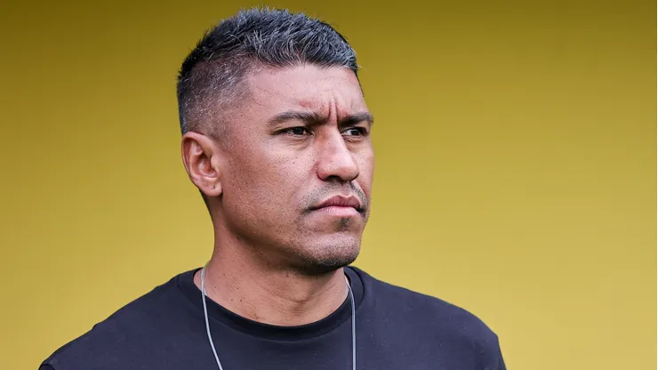 Paulinho diretor do Mirassol durante partida contra o São Bernardo. Foto: Fabio Giannelli/AGIF