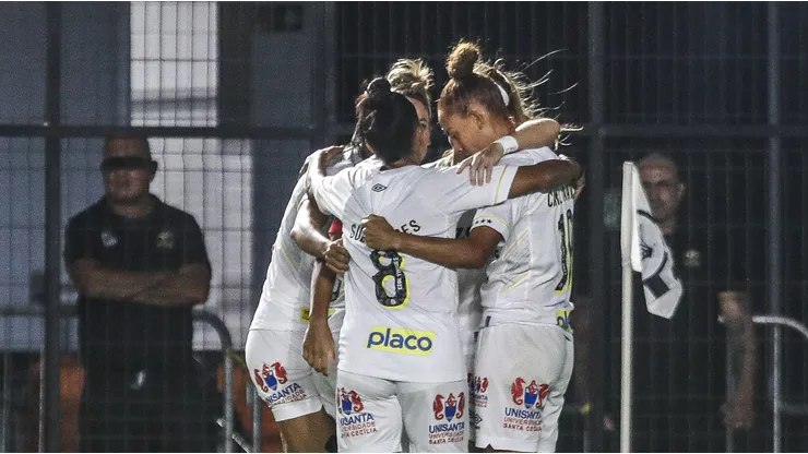 Equipe do Santos. Foto: Reinaldo Campos/AGIF