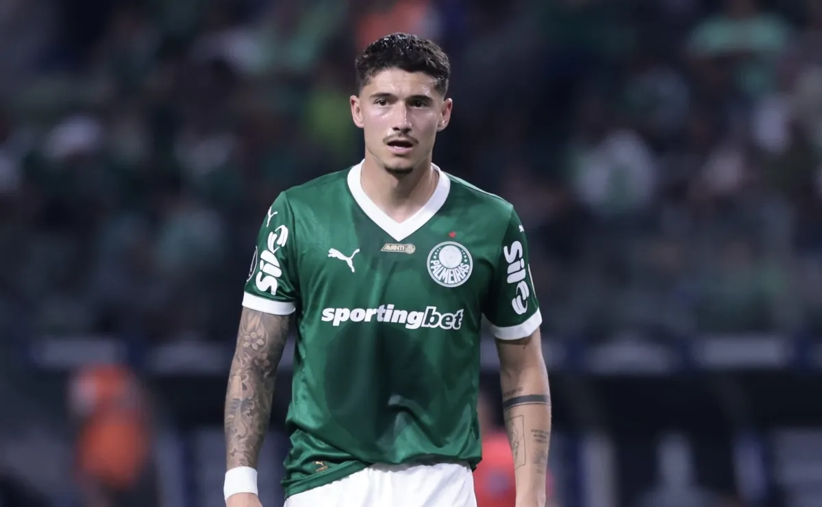 Emiliano Martínez, do Palmeiras, desperta interesse de clubes e convocação pode influenciar