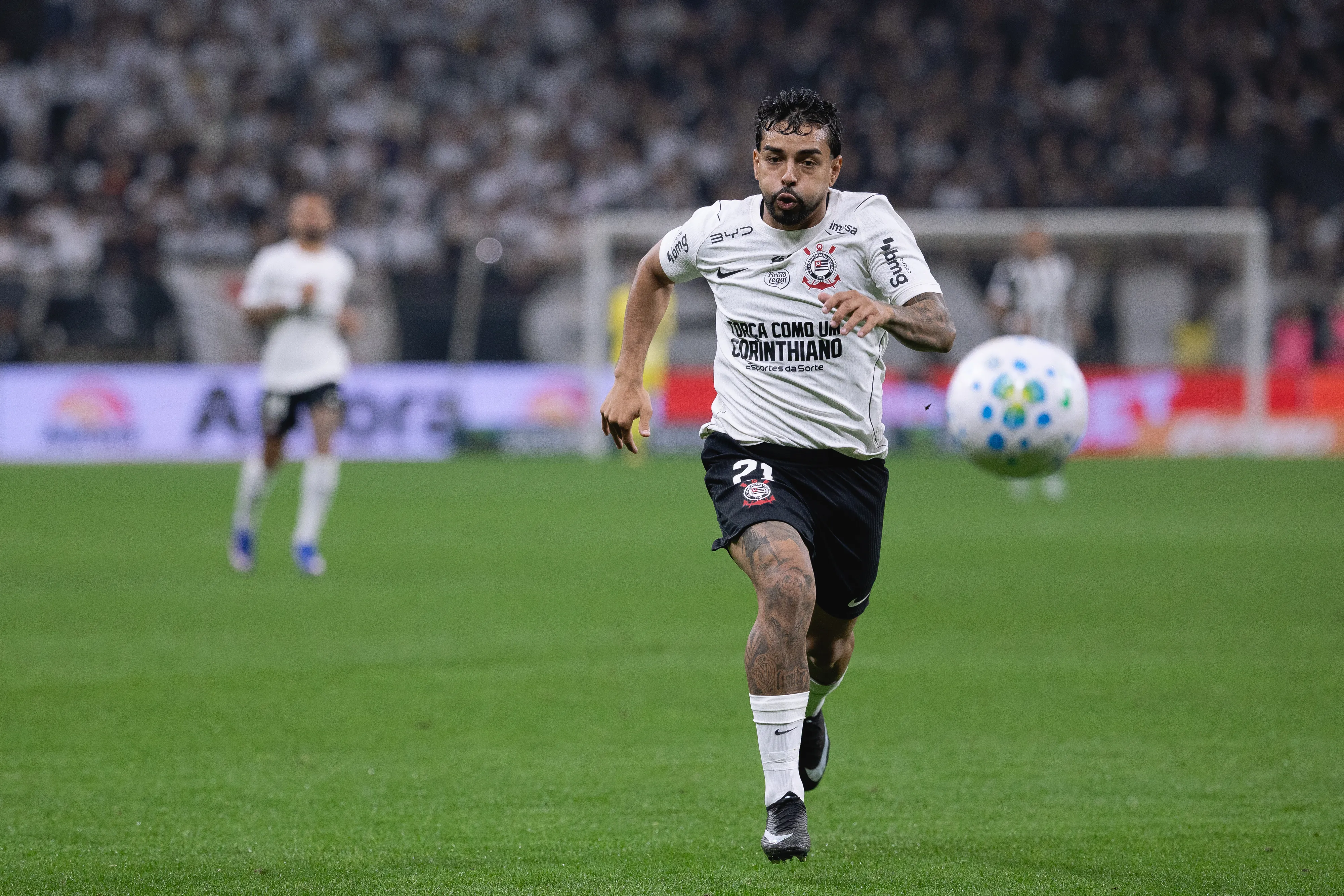 Matheus Bidu jogador do Corinthians durante partida contra o Atletico-MG. Foto: Ettore Chiereguini/AGIF