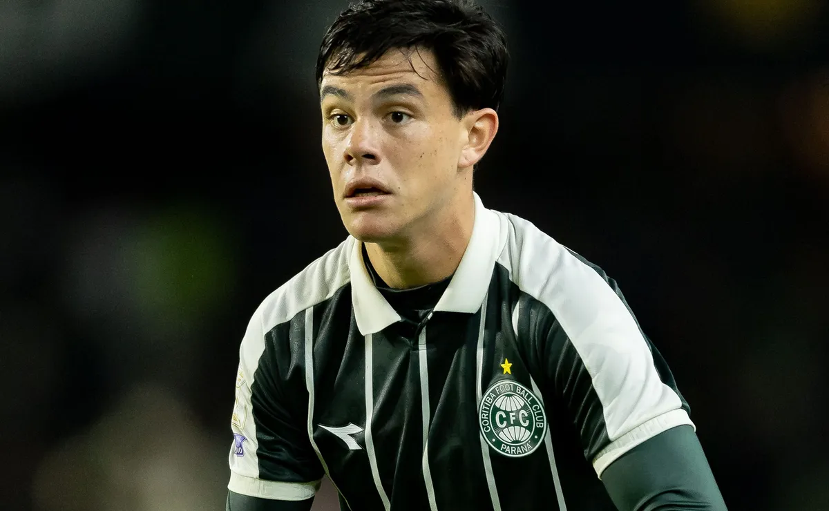 JP Chermont ganha minutos no Coritiba e não quer retornar ao Santos