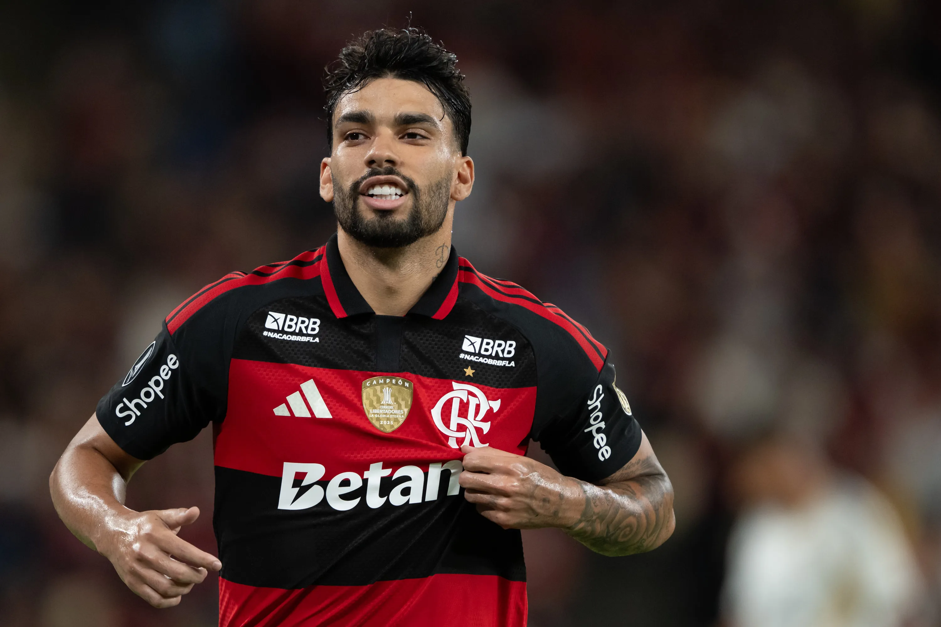 RJ – RIO DE JANEIRO – 26/05/2026 – COPA LIBERTADORES 2026, FLAMENGO X CUSCO – Lucas Paqueta jogador do Flamengo comemora seu gol durante partida contra o Cusco no estadio Maracana pelo campeonato Copa Libertadores 2026. Foto: Jorge Rodrigues/AGIF