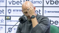 Franclim Carvalho tecnico do Botafogo durante partida contra o Chapecoense no estadio Arena Conda pelo campeonato Copa Do Brasil 2026.