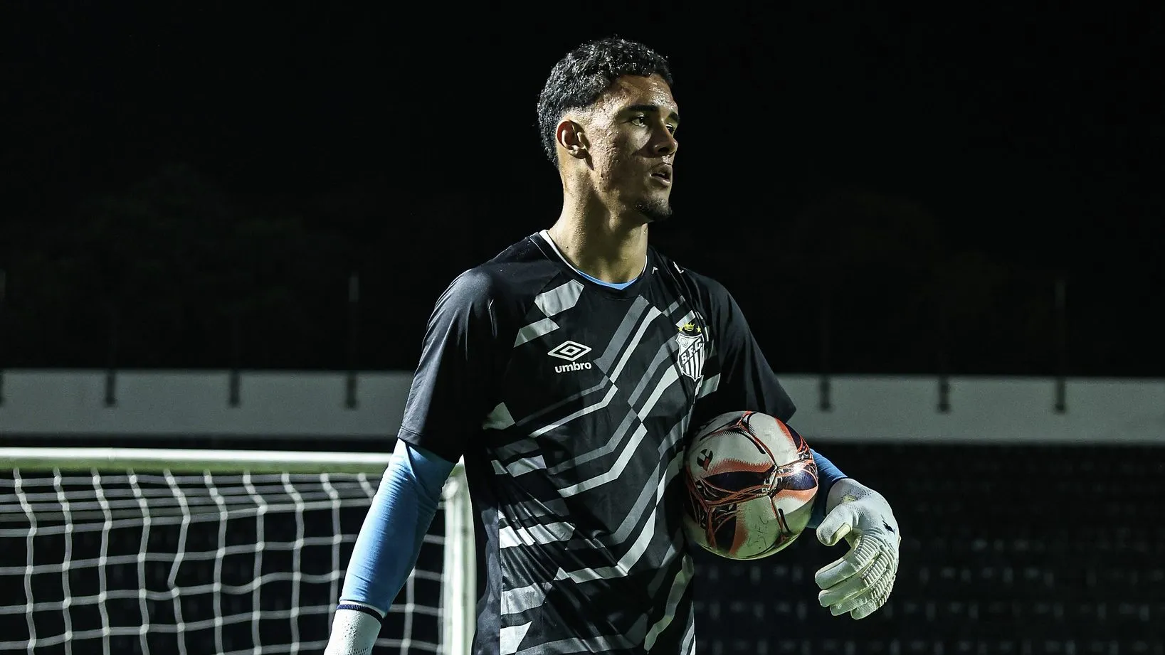 João Pedro, goleiro sub-20 do Santos