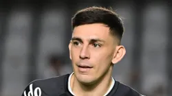 Escobar durante aquecimento antes de jogo do Peixe.
