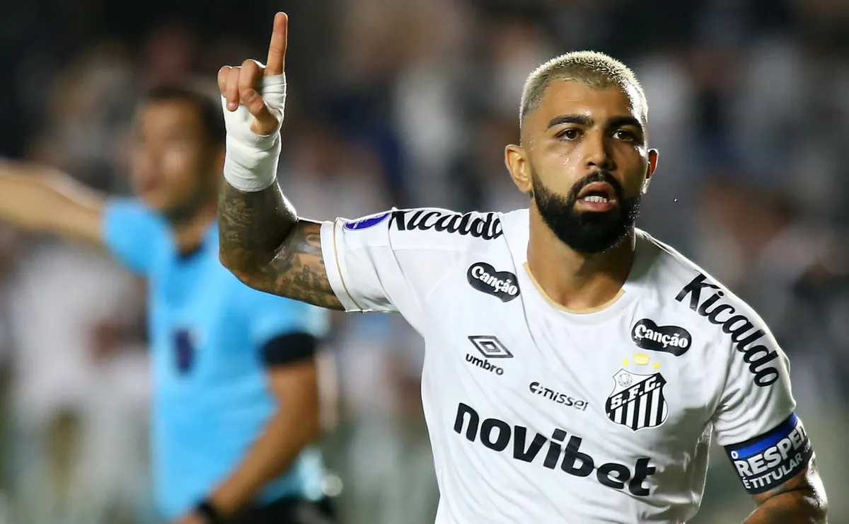 Gabigol supera Luciano e vira o atacante com mais gols entre os paulistas no Brasileirão