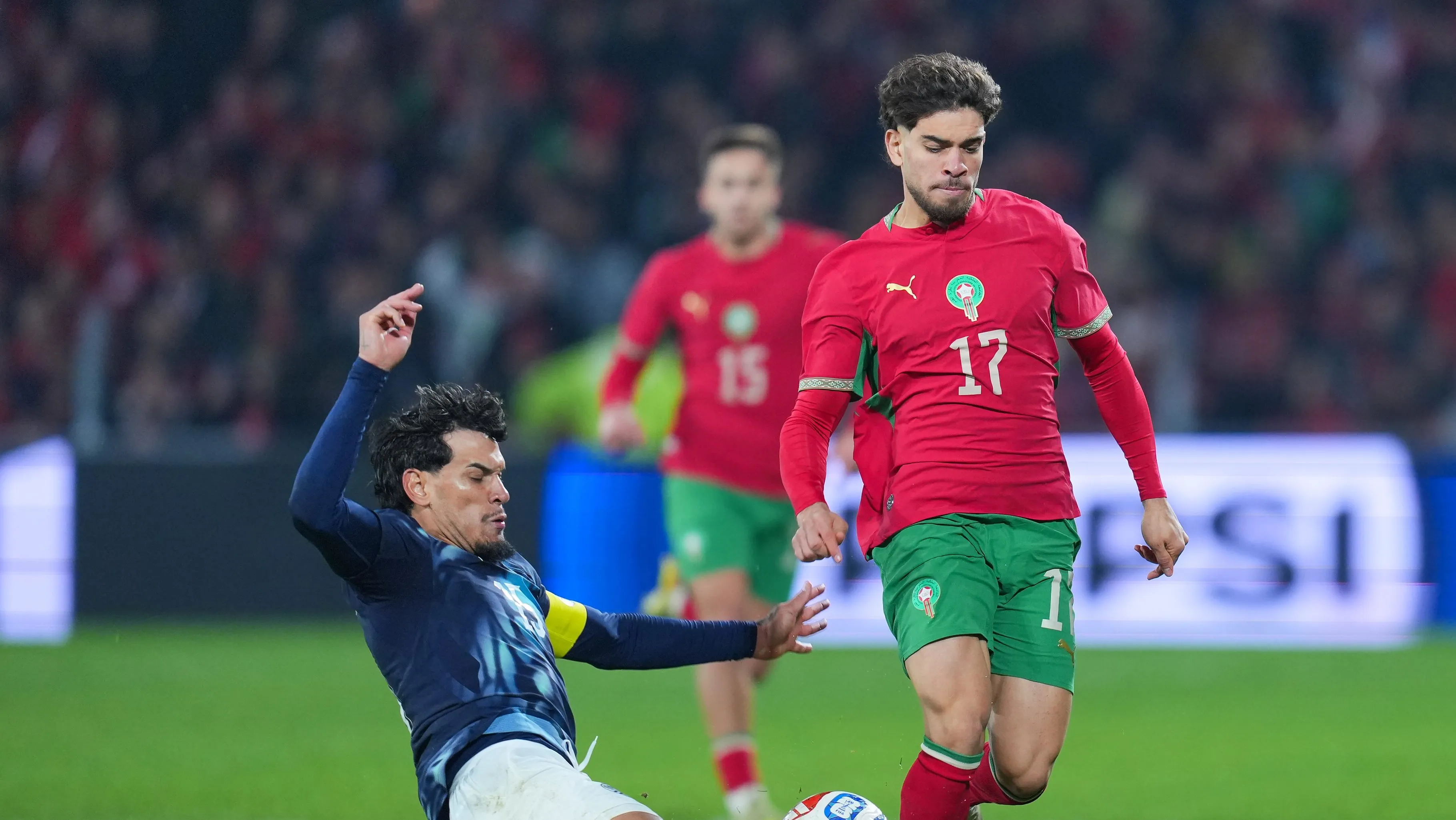 Foto: Franco Arland/Getty Images – Gustavo Gómez em ação durante amistoso do Paraguai contra Marrocos.