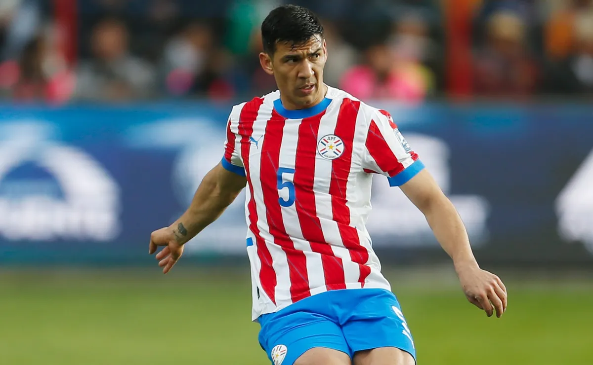 Zagueiro do Grêmio, Balbuena entra no lugar de Gómez e ganha minutos no Paraguai