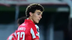 Gastón Benedetti, lateral-esquerdo do Estudiantes - Foto: Marcelo Endelli/Getty Images