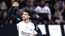Gustavo Henrique jogador do Corinthians comemora seu gol durante partida contra o Peñarol. Foto: Marcello Zambrana/AGIF