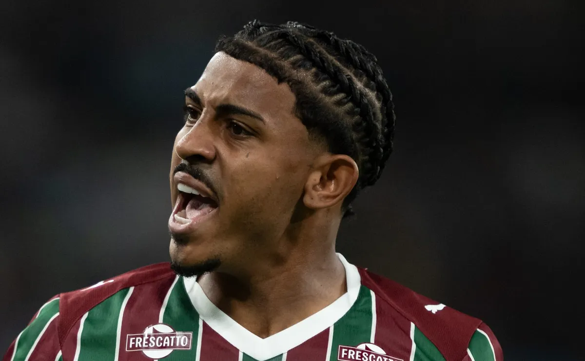 John Kennedy pode sair do Fluminense na próxima Janela de Transferências após interesses da Europa