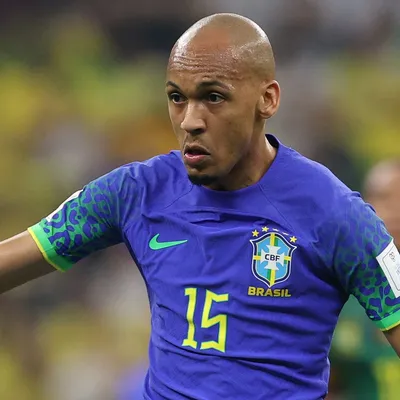 Fabinho afastar qualquer polêmica após lance entre Casemiro e Endrick