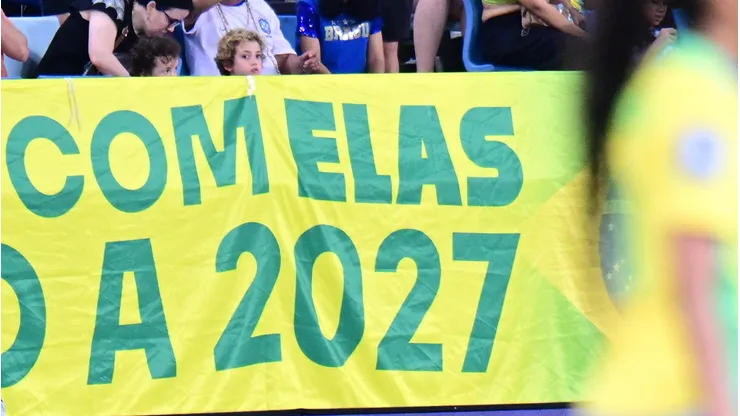 Faixa Copa 2027. Foto: Francisco Alves/AGIF