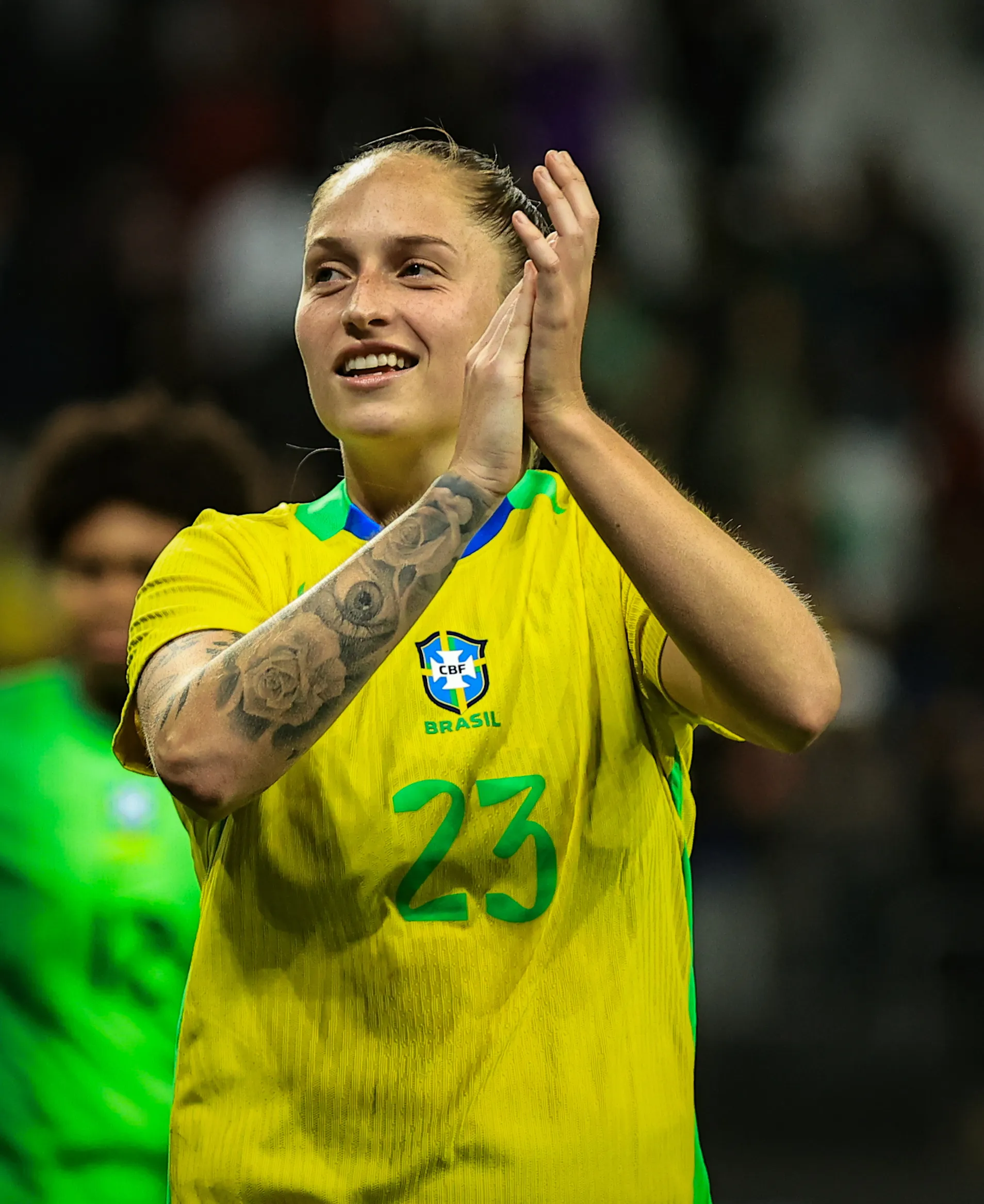Isa Haas com a Seleção. Foto: Fabio Giannelli/AGIF