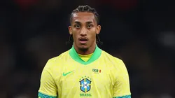 João Pedro, atacante do Chelsea e da Seleção Brasileira - Foto: Ryan Pierse/Getty Images