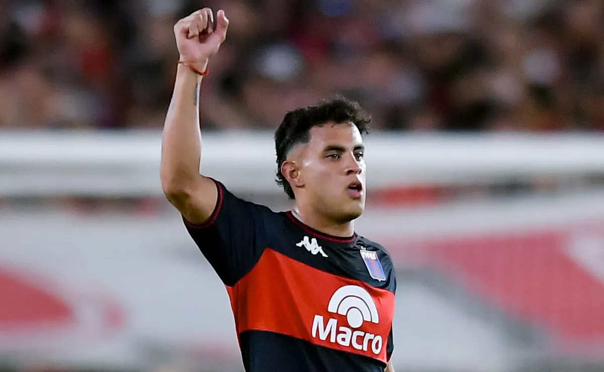 Flamengo sonda David Romero para ser reserva de Pedro e enfrenta concorrência no mercado