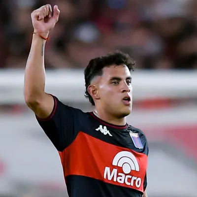 Flamengo estuda proposta oficial por artilheiro do futebol argentino
