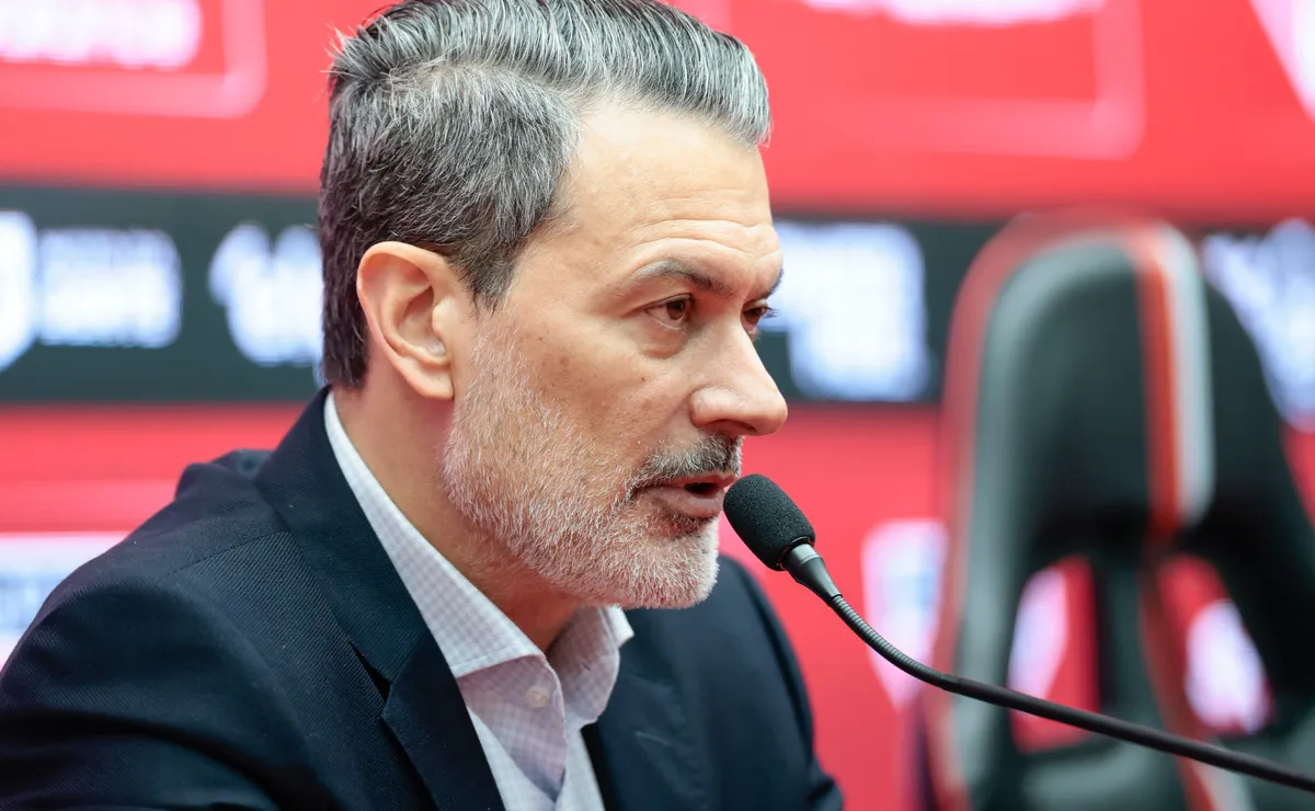 Rui Costa vira alvo de investigação no São Paulo e Comissão pede afastamento do diretor