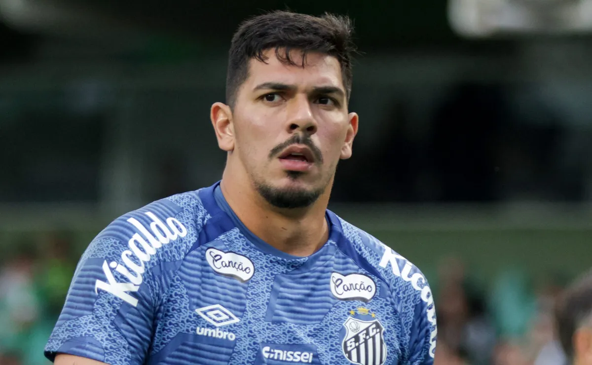 Botafogo descarta contratar João Paulo e mira novo alvo para o gol na janela
