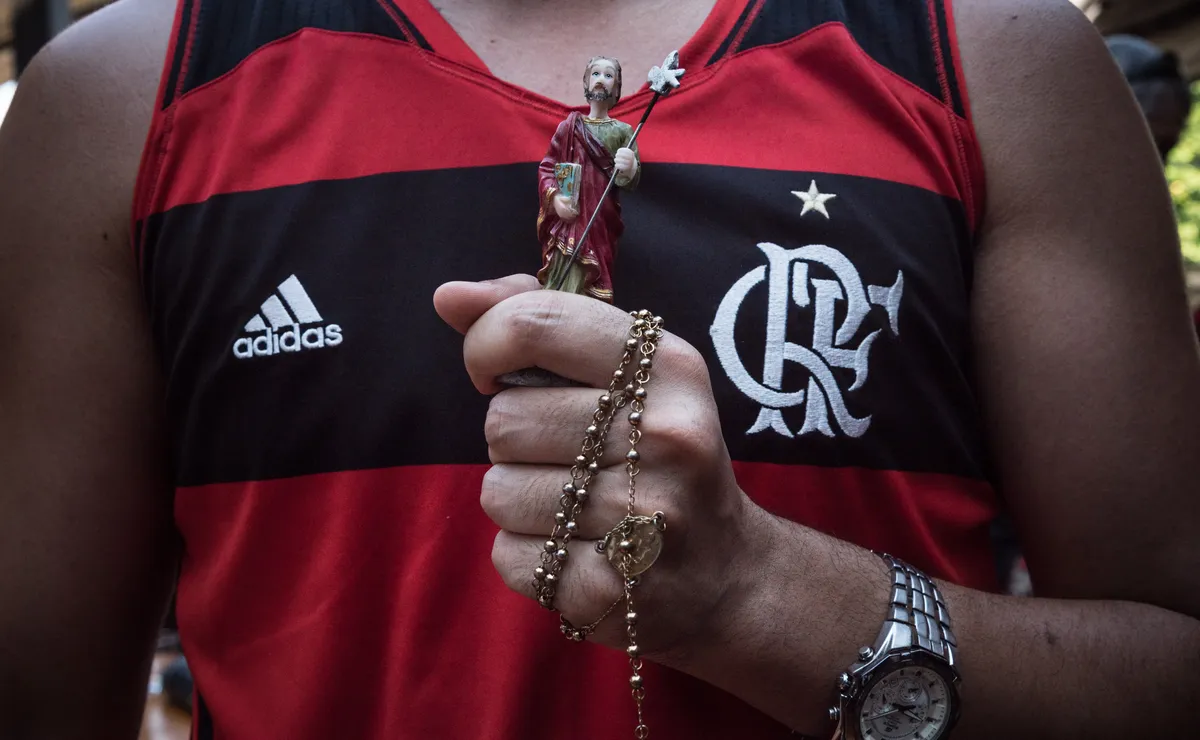 Por que o brasileiro ama mais seu clube do que a Seleção e isso não deveria surpreender