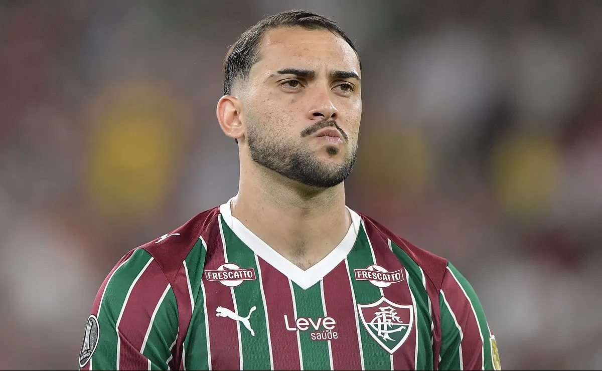 Diretoria do Fluminense aguarda proposta da Europa para negociar Freytes
