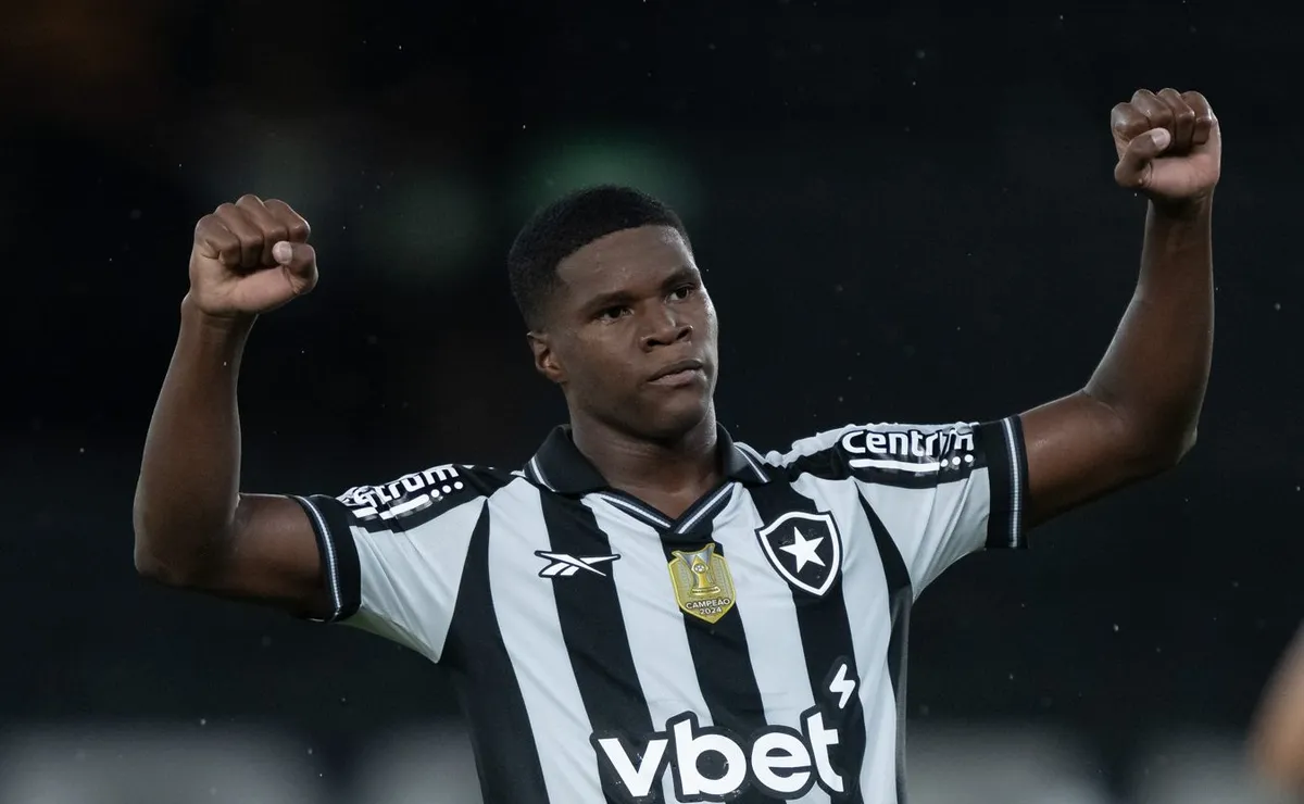 Kadir, do Botafogo, é determinante em vitória do Panamá em amistoso